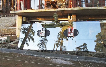 Остекление фасада дома