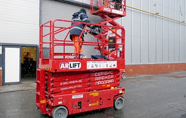 Ножничные подъемники: Фасадные работы